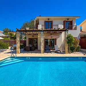 3 Bedroom Villa Athina With Private Pool And Golf Views, Aphrodite Hills Resort Kouklia Exterior photo