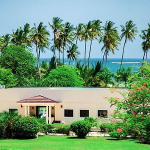 Mzima Beach Resort - Diani Beach Galu Exterior photo