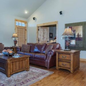 Ferienwohnung Sage Escape Cabin With Hot Tub At Brasada Ranch Alfalfa Exterior photo