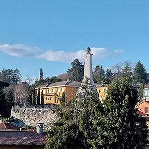 Ferienwohnung La Finestra Sul Faro Lago Maggiore Besozzo Exterior photo