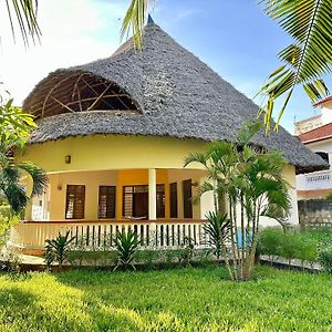 Villa Bandari Ya Raha Ukunda Exterior photo
