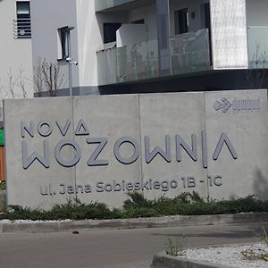 Ferienwohnung Apartament Number 2 Nova Wozownia Free Parking Leszno  Exterior photo
