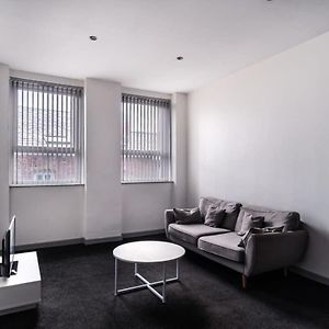 Lovely 1 Bed Apartment In Central Blackburn Blackburn  Exterior photo