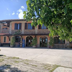 Villa Agriturismo Vecchio Torchio Canelli Exterior photo