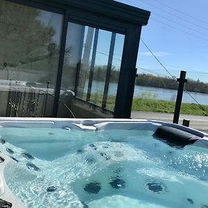 Ferienwohnung Jacuzzi Et Vue Sur Loire - Maison D'Hotes L'Odyssee La Chapelle-sur-Loire Exterior photo