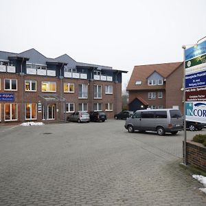 Hotel am Holzhafen Stade Exterior photo