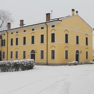 Gasthaus Agriturismo Boaria Bassa Castel dʼArio Exterior photo