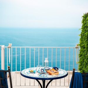 Bed and Breakfast La Divina Amalfi Coast Praiano Exterior photo