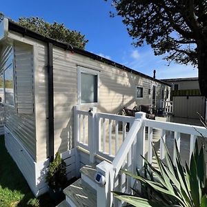 Caravan At Newquay Bay Resort Exterior photo