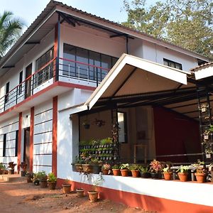 Bed and Breakfast Bahar Deluxe Dāpoli Exterior photo