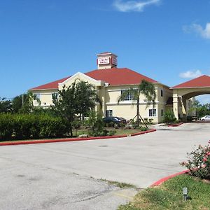 Hotel Baymont By Wyndham Texas City Exterior photo