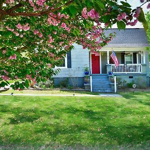 Villa Downtown Retreat, Minutes From Main Street With Fenced In Backyard Greenville Exterior photo