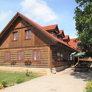 Holiday Home Haus Kaprasova  Uhlejov Exterior photo