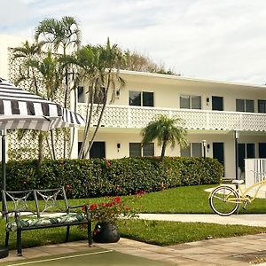 Ferienwohnung Fernando Flats Palm Beach Shores Exterior photo