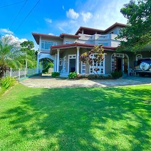 Rockview Gardens Homestay Kandy Exterior photo