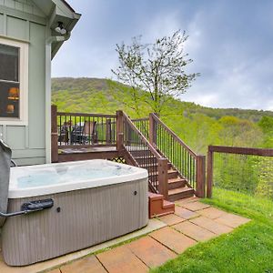Villa Pet-Friendly Boone Cabin With Mtn Views And Hot Tub! Exterior photo