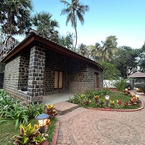 Villa Tattvamasi Retreat Mumbai Exterior photo