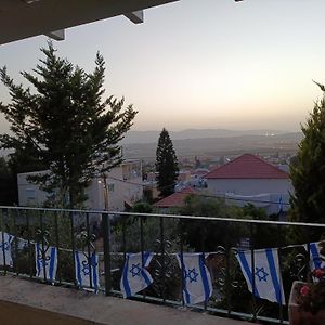 Ferienwohnung הסוויטה של דפנחי Ramat Yishay Exterior photo