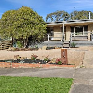 The Beach Hut Anglesea Exterior photo