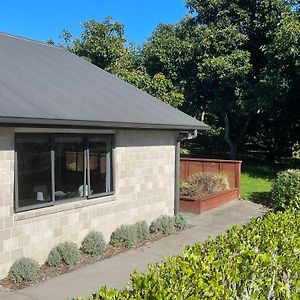 Baybell Lodge Tauranga Exterior photo