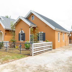 Ferienwohnung J Flats Malabar Settlement Exterior photo