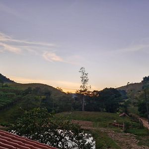 Villa Sitio Abacateiro Cachoeiras de Macacu Exterior photo