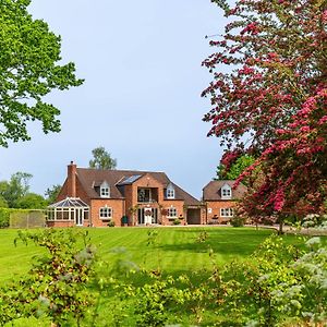 Broadleaf Lodge Broadholme Exterior photo