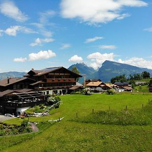 Hotel Chalet Bergblick Aeschi Bei Spiez Exterior photo