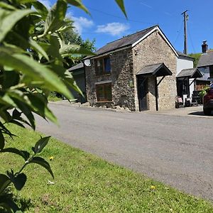 The Cottage Govilon Exterior photo