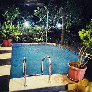 Villa Zio Asmara- Peacefull Terrace Settings, Pool, Bbq Titwala Exterior photo