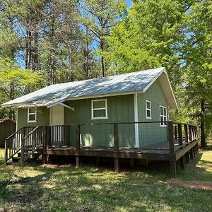 Villa Little Lake Cabin Close To Callaway Gardens Valley Exterior photo