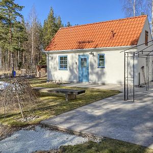 Cozy Home In Ljugarn With Kitchen Exterior photo