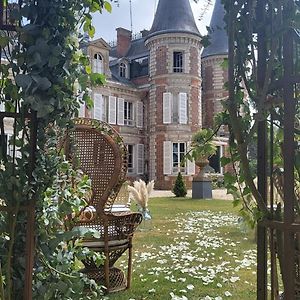 Hotel Chateau De La Plumasserie Fontenay-Trésigny Exterior photo