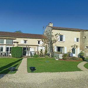 Villa Gite De Charme Dans Ancienne Seigneurie Le Pin-Saint-Denis Exterior photo