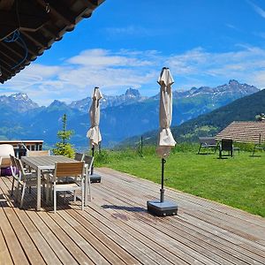 Ferienwohnung Sweet & Cosy Chalet In The Heart Of The Swiss Alps Troistorrents Exterior photo