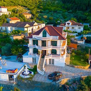 Hotel Vila Sela Shkodra Exterior photo