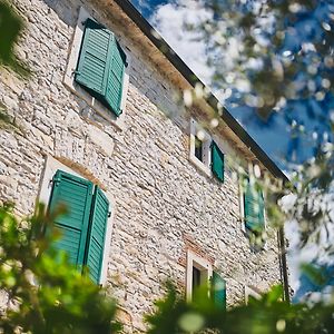 Bed and Breakfast Casa Romantica La Parenzana Buje Exterior photo