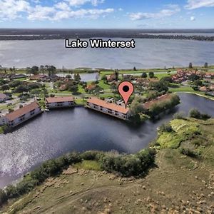 Villa Luxurious Lakefront Retreat In Winterset Winter Haven Exterior photo