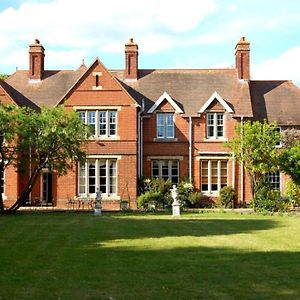 Aparthotel Willingham House Exterior photo