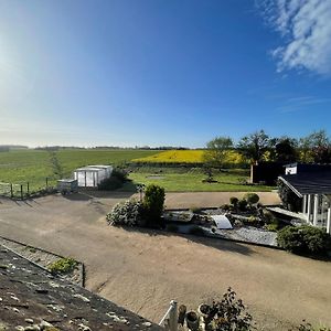 Bed and Breakfast L'Escale Arc-En-Ciel Les Hayes Exterior photo