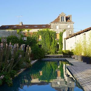 Villa Logis De La Cle Des Champs Immense Piscine Calme Verdoyant Jurignac Exterior photo