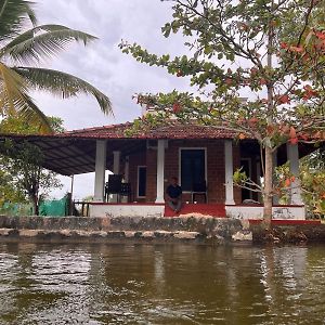 Villa Pambaram Farms Haripād Exterior photo