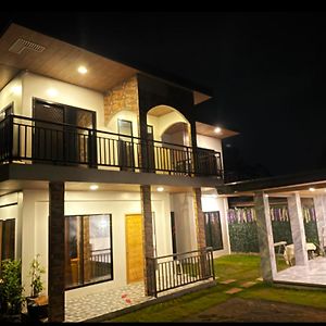 Mommy Mia Bed And Breakfast Davao Stadt Exterior photo