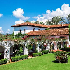 Hotel Best Western Plus Posada de Don Vasco Pátzcuaro Exterior photo