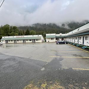 Marina Motel Seward Exterior photo