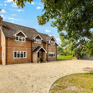 Villa Chilterns Countryside Hideaway With Hot Tub Pass The Keys Princes Risborough Exterior photo