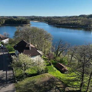 Villa Maison Renovee Au Bord Du Lac, Jardin Privatif, Wifi, Activites Nautiques Et Touristiques A Proximite - Fr-1-742-125 Saint-Etienne-Cantales Exterior photo