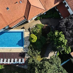 Hotel Bassiana Sárvár Exterior photo