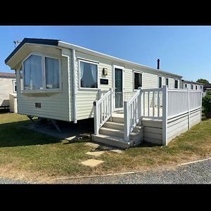 Hotel 3 Bed Caravan Norfolk Near The Coast Belton with Browston Exterior photo