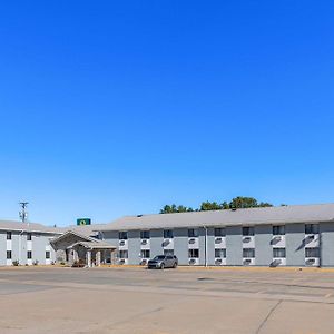 Quality Inn Oskaloosa Exterior photo